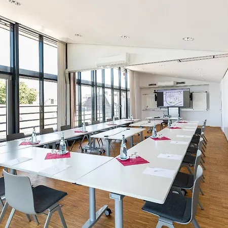 Neuhaus Hotel 3*
